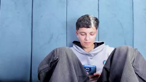 megan_thompsonn_ online show from May 30, 6:44 am