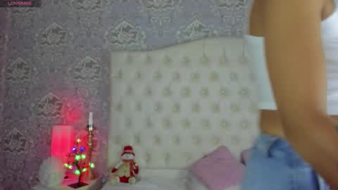 megan_tower online show from December 16, 7:09 pm