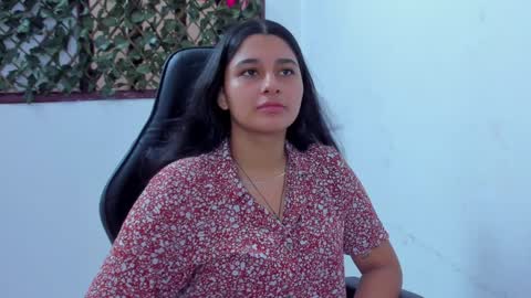 megan white 01  online show from December 8, 7:32 pm