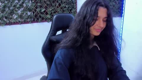 megan white 01  online show from February 17, 4:42 am