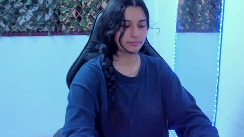 megan white 01  online show from January 12, 8:14 pm