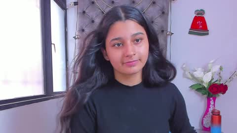 megan white 01  online show from December 7, 8:49 pm