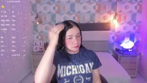 Snapshot of megancero chatting on March 7, 12:34 pm Megan online show from March 7, 12:34 pm