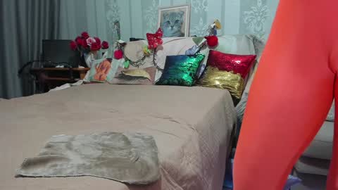 Nicki--------- Welcome to my Room online show from January 20, 6:53 pm