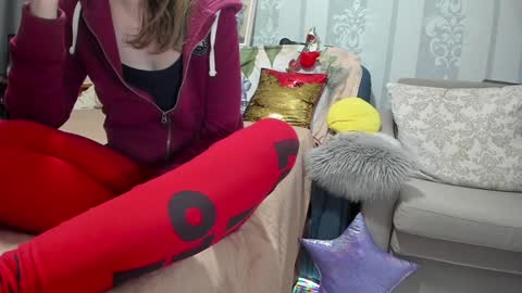 Nicki--------- Welcome to my Room online show from February 6, 5:40 pm