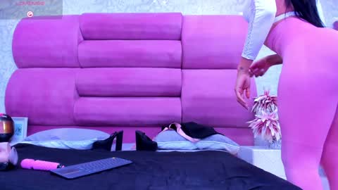 Snapshot of meganfoxxi_ chatting on February 7, 8:42 pm MeganFOXXI online show from February 7, 8:42 pm