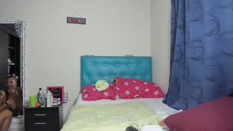 Snapshot of meganhotxx2 chatting on December 23, 4:01 am megan online show from December 23, 4:01 am