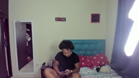 Snapshot of meganhotxx2 chatting on February 20, 2:51 am megan online show from February 20, 2:51 am
