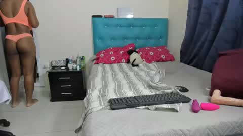 Snapshot of meganhotxx2 chatting on March 11, 3:04 am megan online show from March 11, 3:04 am