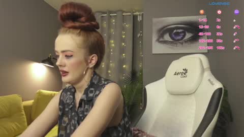 Snapshot of meganiex chatting on March 10, 2:28 am MeganieX online show from March 10, 2:28 am