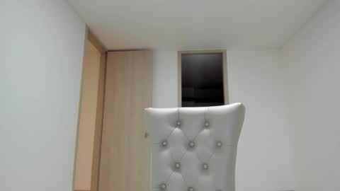 Snapshot of meganmir1 chatting on November 1, 4:16 am meganmir1 online show from November 1, 4:16 am