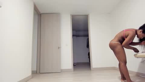 meganmir1 online show from January 20, 11:54 pm