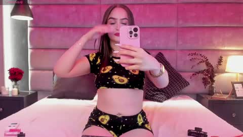 meganmonroee_ online show from March 31, 12:54 am