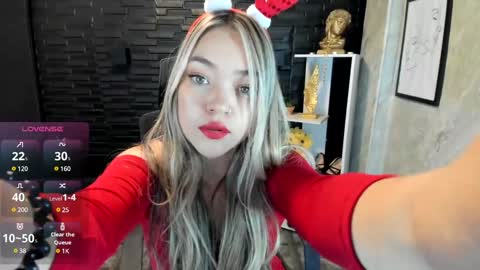 Megan online show from December 14, 12:33 pm