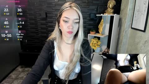 Megan online show from December 4, 12:36 pm