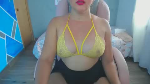 megannmilf online show from December 15, 7:31 pm