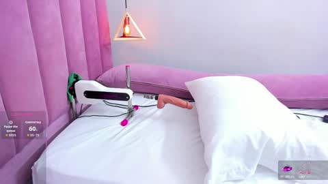 Snapshot of megansaenz_1 chatting on October 14, 8:00 pm Megan online show from October 14, 8:00 pm