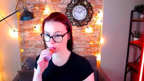 Megan online show from October 3, 1:38 pm