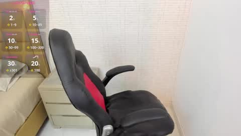 M E G A N  online show from September 25, 1:10 pm