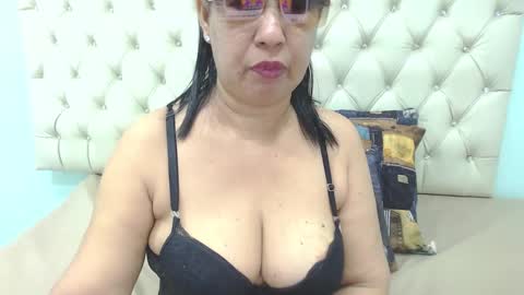 Snapshot of megatitsxxx chatting on February 24, 1:52 pm milfpleasure online show from February 24, 1:52 pm