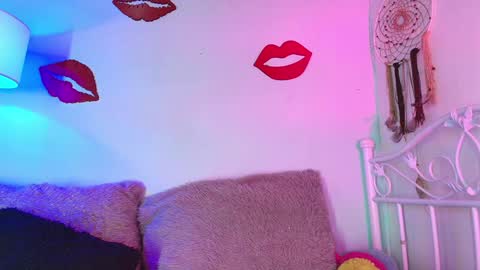 Snapshot of meggan_jade chatting on January 21, 11:45 pm Meggan online show from January 21, 11:45 pm