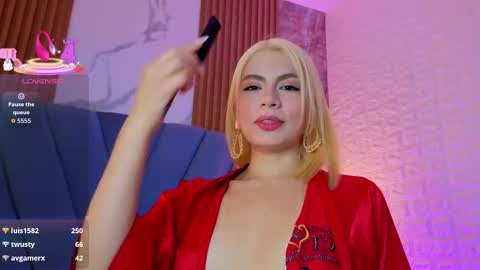 megganfoxy online show from September 22, 11:47 pm