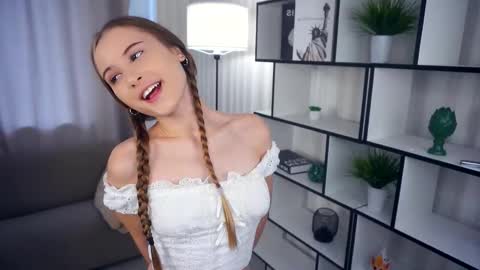 Snapshot of meghanantell chatting on October 15, 6:16 am Alberta   First stream 02252025 1230 UTC online show from October 15, 6:16 am