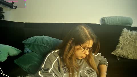 mei chang online show from March 28, 7:08 am