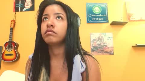 Snapshot of meisevil77 chatting on October 2, 2:49 am MEIS online show from October 2, 2:49 am