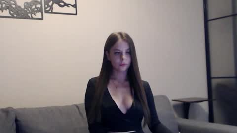 meladams online show from October 19, 8:00 pm