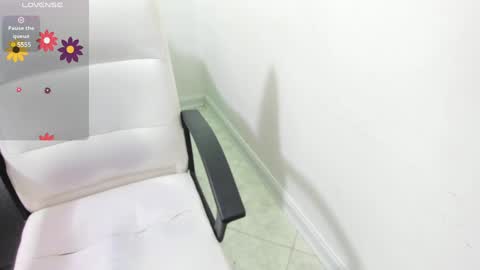 melan_owen online show from December 23, 10:53 am