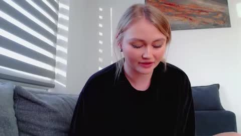 Melania online show from January 19, 12:45 pm