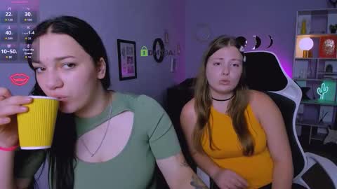 melani_bumm online show from October 3, 7:46 am