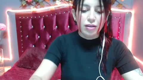Snapshot of melani_cute01 chatting on February 13, 10:22 pm melani_cute01 online show from February 13, 10:22 pm