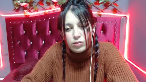 Snapshot of melani_cute01 chatting on February 7, 11:45 pm melani_cute01 online show from February 7, 11:45 pm