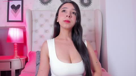 Melanie online show from February 4, 11:38 am