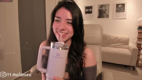 Melanie online show from May 21, 1:58 am
