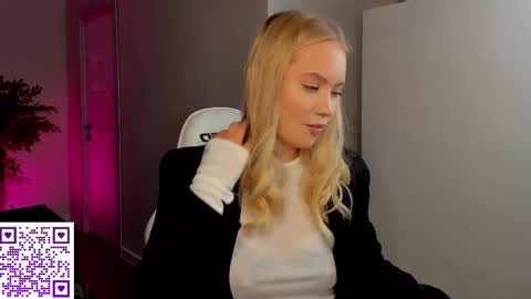 Melanie online show from September 21, 8:02 am