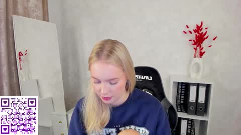 Melanie online show from September 24, 12:20 am