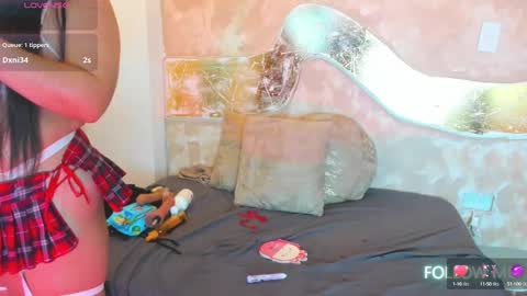 Melaniecooper online show from October 5, 2:27 am