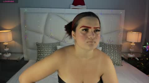 Melanie online show from December 4, 11:41 am