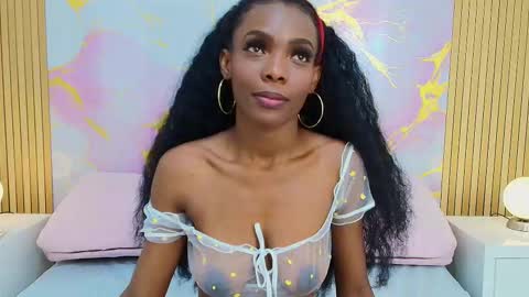 Snapshot of melaniepatton chatting on October 23, 12:44 pm Melanie online show from October 23, 12:44 pm