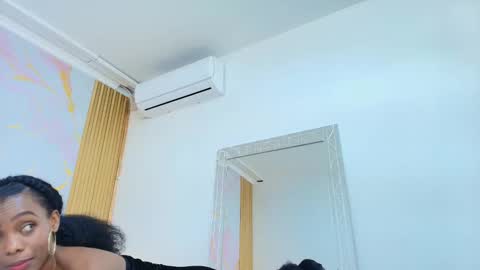 Snapshot of melaniepatton chatting on September 19, 2:27 pm Melanie online show from September 19, 2:27 pm