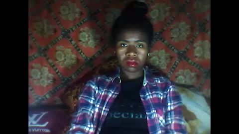 Snapshot of melanih chatting on October 19, 3:52 am melanih online show from October 19, 3:52 am