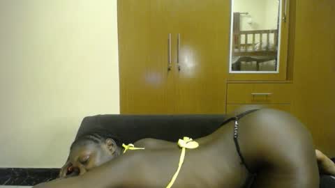 Snapshot of melanin_bae chatting on October 4, 2:17 am Baby online show from October 4, 2:17 am