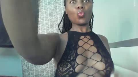 bad lil shawry online show from December 8, 1:13 am