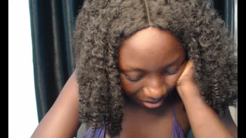 Snapshot of melanine_floral chatting on September 25, 4:50 pm Praiz online show from September 25, 4:50 pm