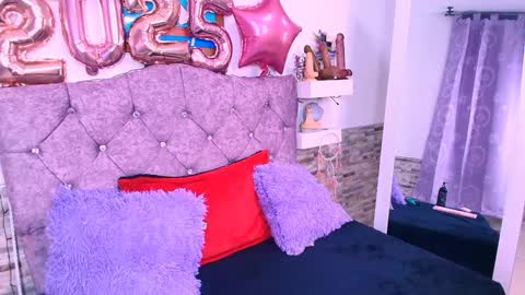 Melanny taylor online show from January 3, 4:55 am
