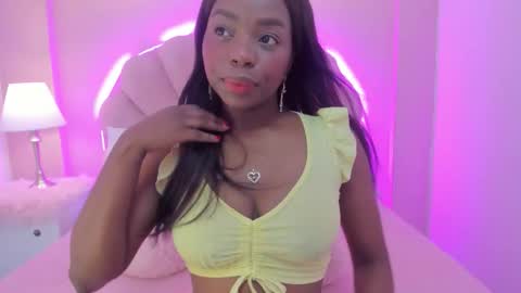 Snapshot of melany_ebonyy chatting on October 2, 3:44 am Melanie online show from October 2, 3:44 am