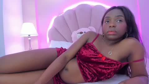 Snapshot of melany_ebonyy chatting on September 22, 5:28 am Melanie online show from September 22, 5:28 am